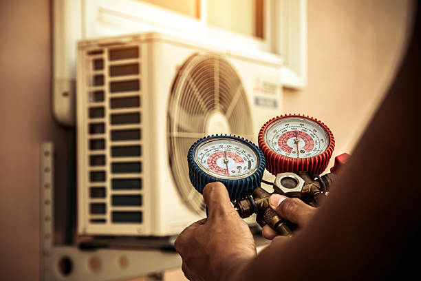Professional Hvac technician working in Leiters Ford, IN